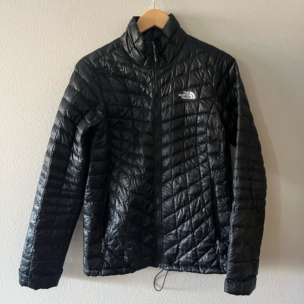 TNF Women’s Black Thermoball Small